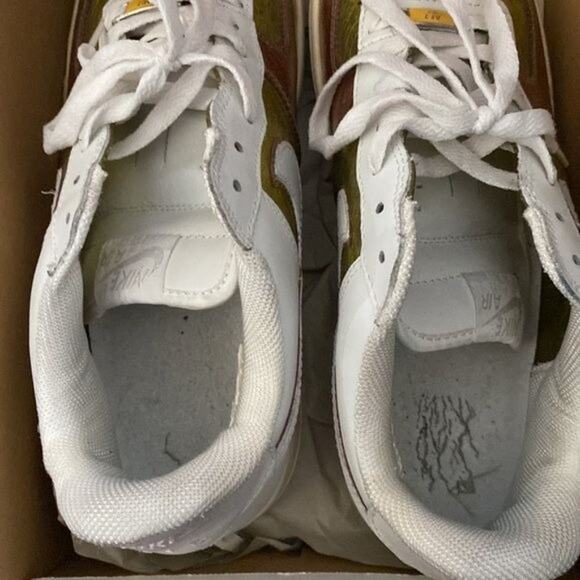 Nike Metallic Sneakers 306353 112 - Picture 9 of 9